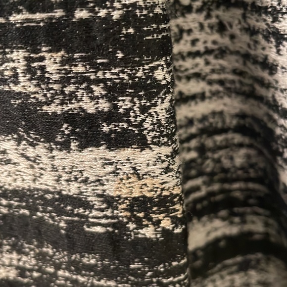 Black and white Kate Spade skirt with bow in front — ***Please Read - Picture 3 of 7